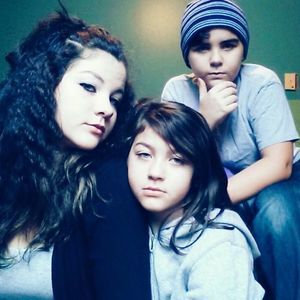 Meet your Posher, Ella